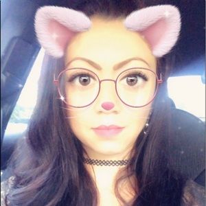 Meet your Posher, Erika